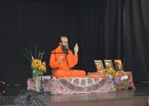 Conferencia "La esencia del yoga" del día 14 de octubre de 2015.  Seminario"Tat tvam asi. La esencia del Advaita Vedanta". 16 de octubre de 2015. Neuquém, Argentina.