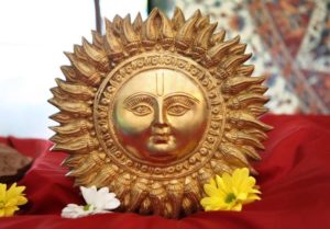 Satsang: "Surya. El Sol en la tradición del Yoga". 19 de junio de 2016. "Sun Sun Love Festival". Barcelona.