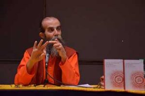 Conferencia de Swami Satyananda Saraswati sobre el hinduismo en Buenos Aires