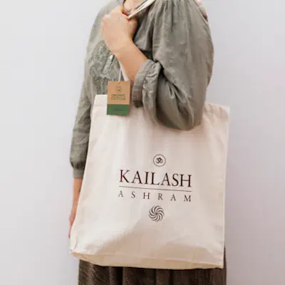 bolsa kailash ashram