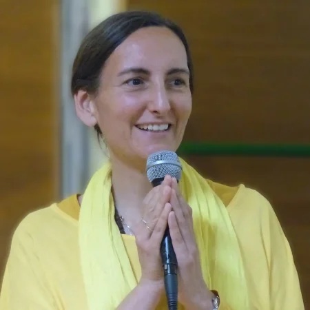 Shivani Chaitanya Discipula de Swami Satyananda Saraswati